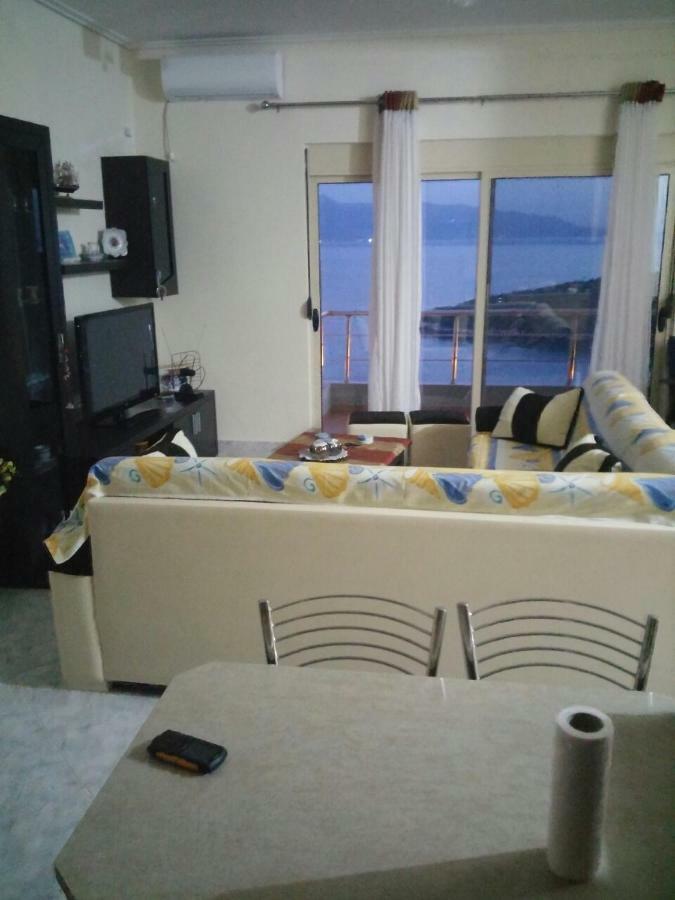 Cozy Sea Apartment Саранда Экстерьер фото